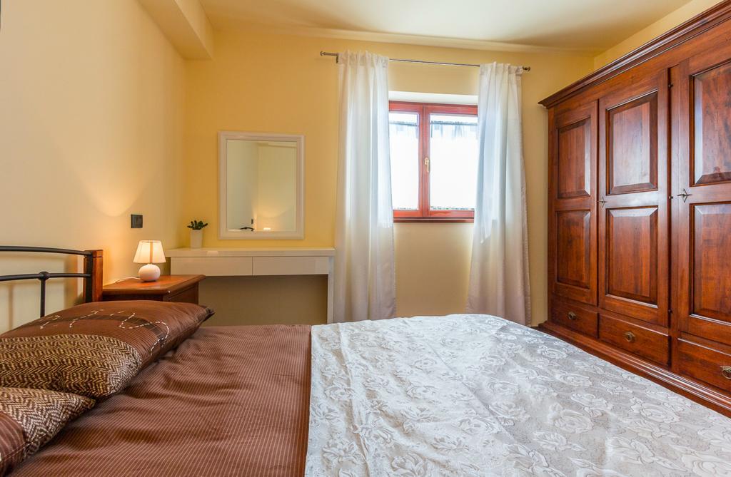 Apartments Villa Yoyo Štinjan Buitenkant foto