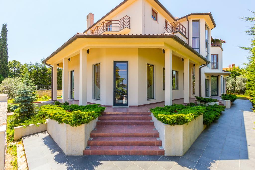 Apartments Villa Yoyo Štinjan Buitenkant foto