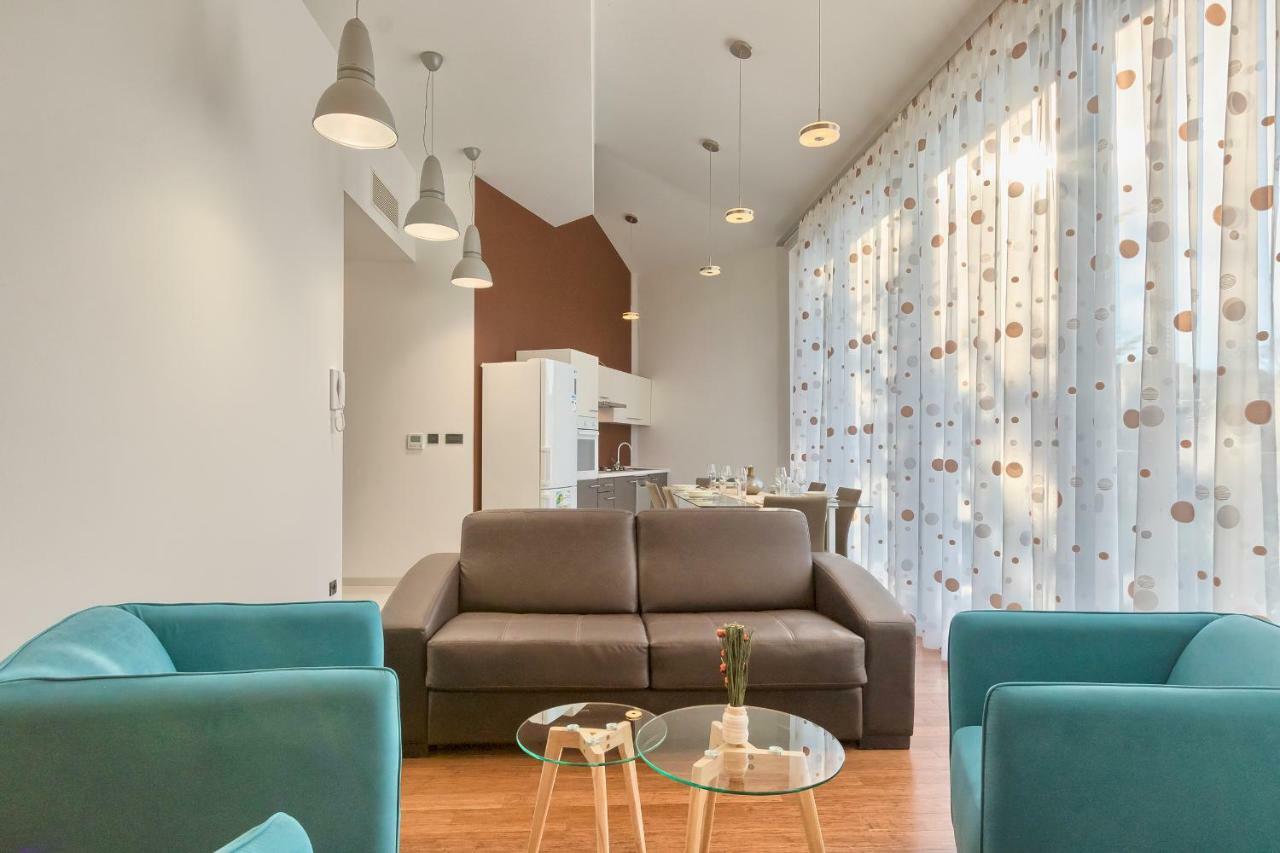 Apartments Villa Yoyo Štinjan Buitenkant foto